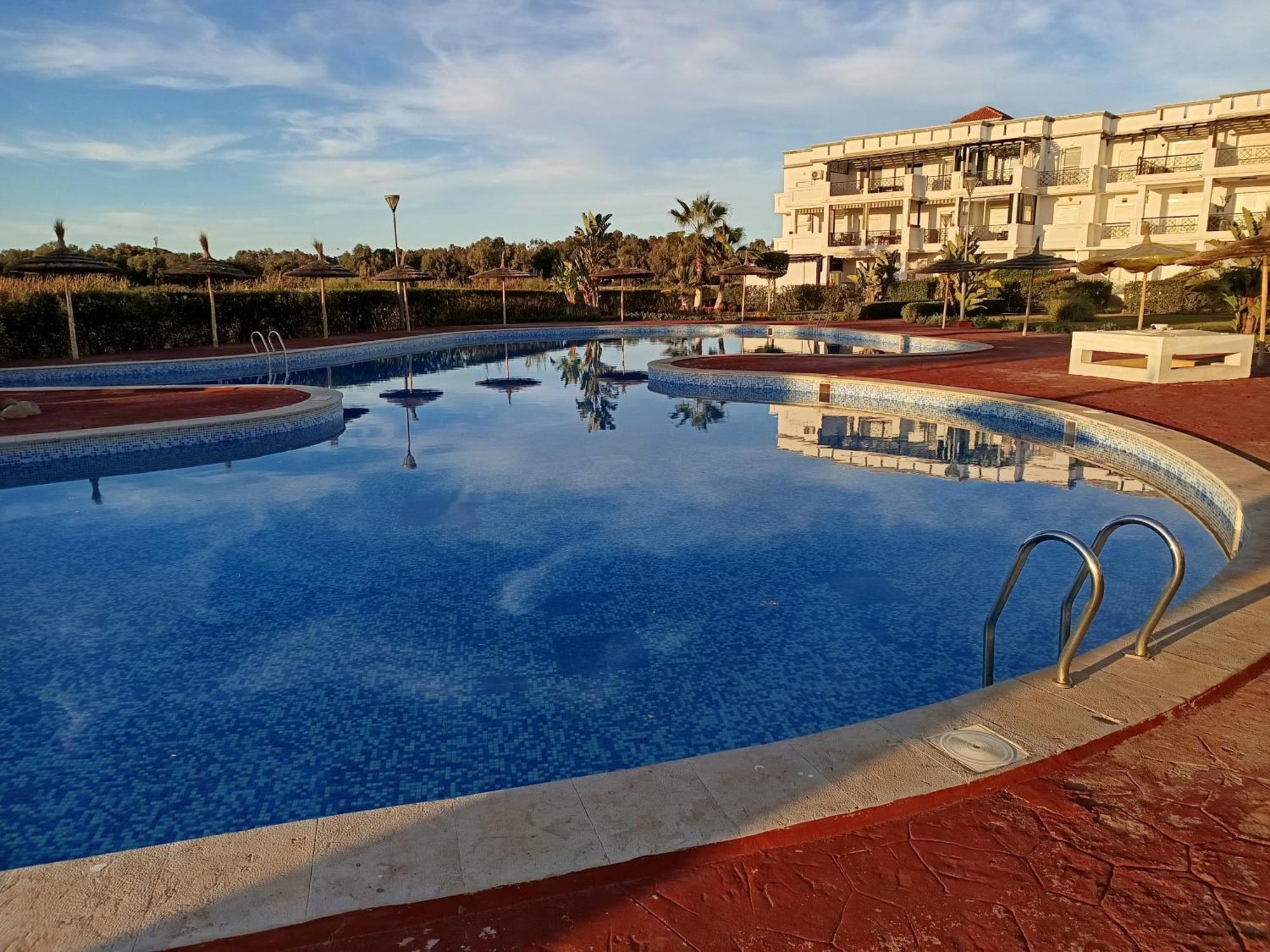 Apartment Dans Avec Piscine Marina P13